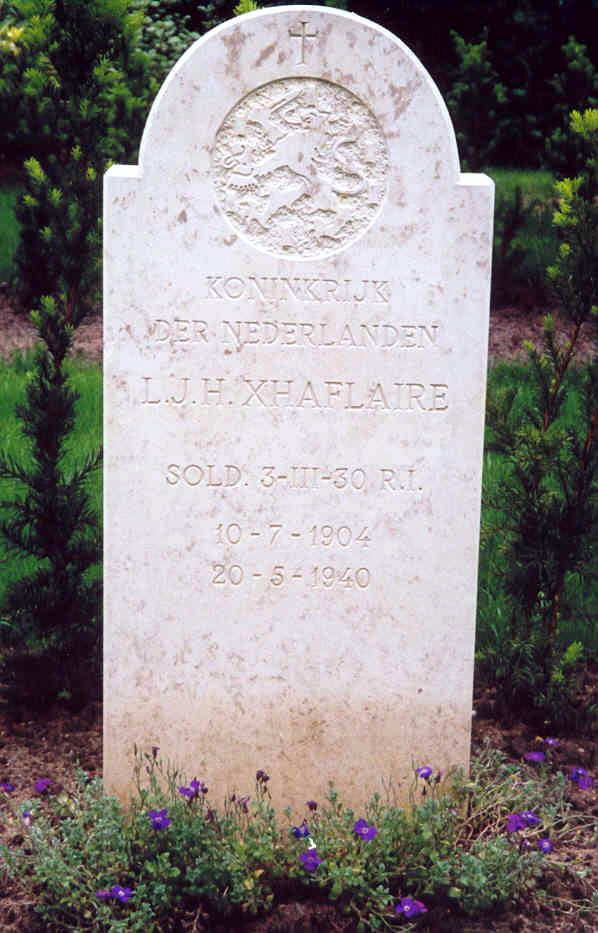 L.J.H.Xhaflaire(1).jpg