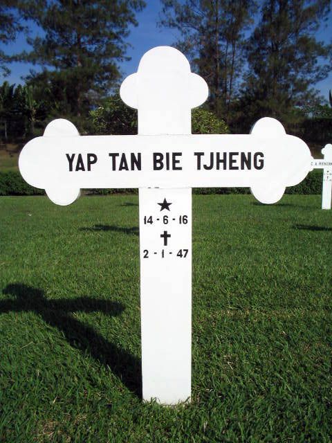 yap tan bie tjheng.2004.jpg