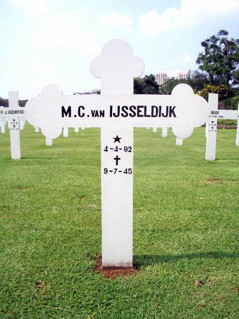 ijsseldijk.van.m.c.2005.jpg