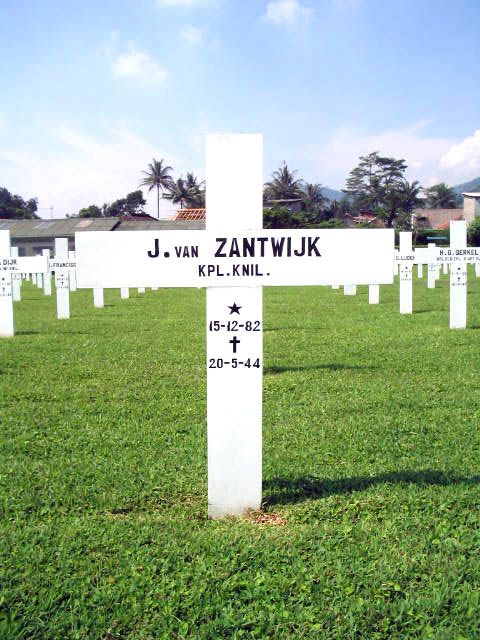 zantwijk.van.j.2005.jpg