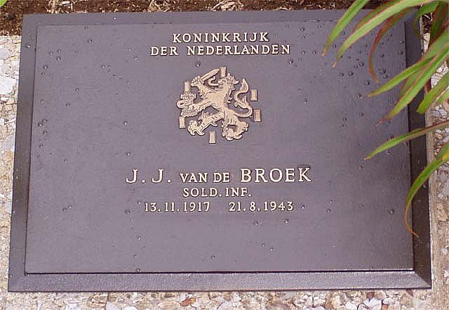 broek.j.j.van.den.2006.jpg