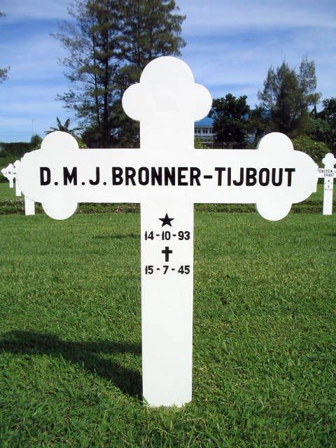 bronner tijbout.d.m.j.2004.jpg