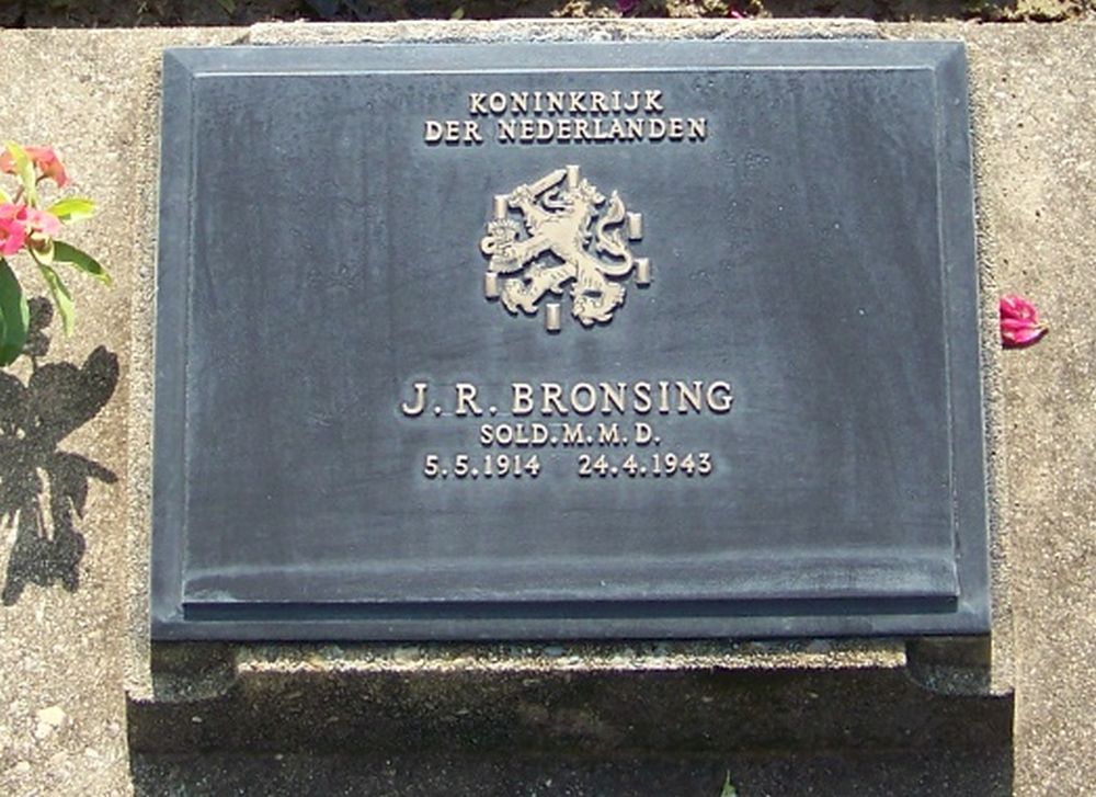 5. E. 16.JPG