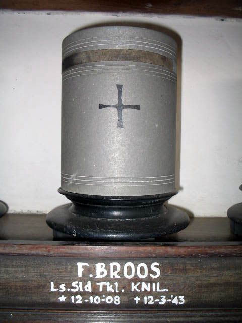 broos.f.2005.jpg