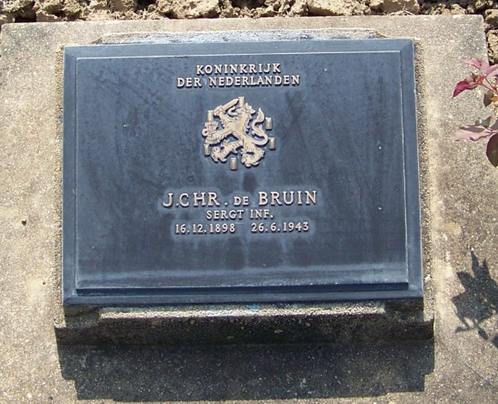 5. E. 52.JPG