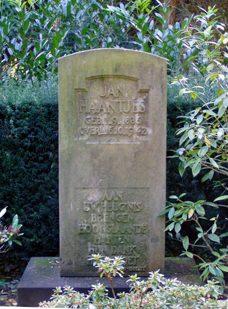 Haantjes J.2004.jpg