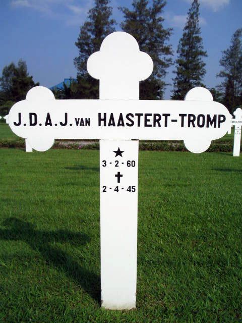 haastert van tromp j.d.a.j.2004.jpg