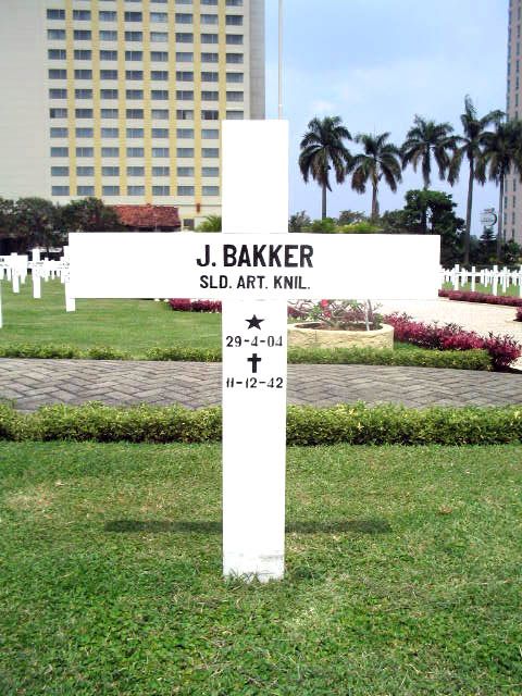 bakker.j.2005(3).jpg