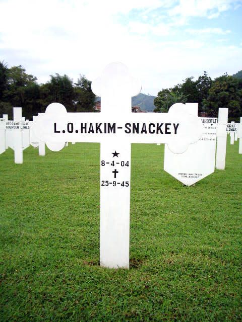 hakim.snackey.l.o.2005.jpg