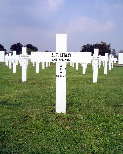 litaay.a.f.2005.jpg