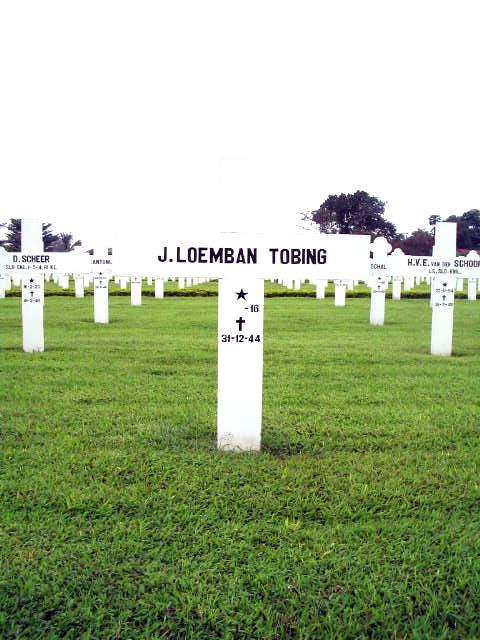 loemban tobing.j.2005.jpg