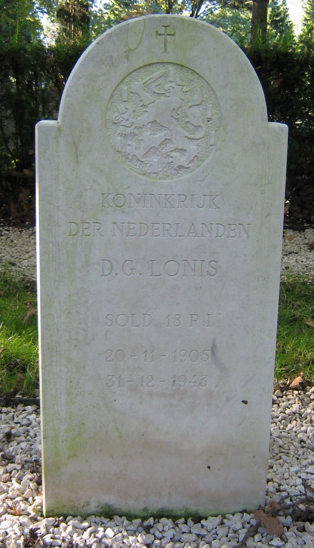 lonis.d.g.2010.jpg