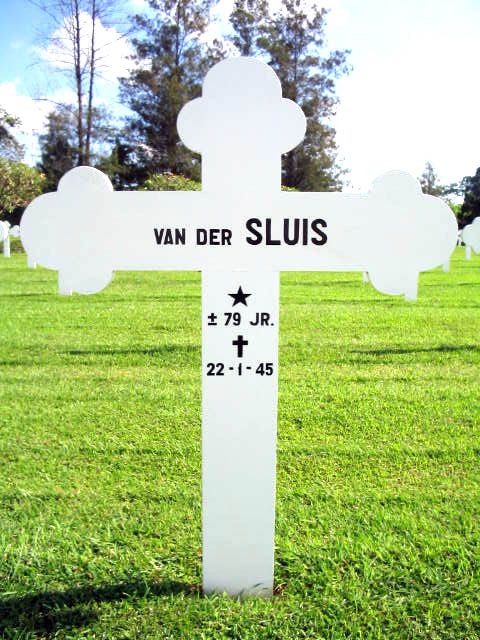 sluis v.der.2004.jpg