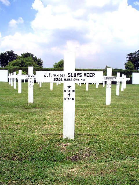 sluys veer.v.der.j.f.2005.jpg