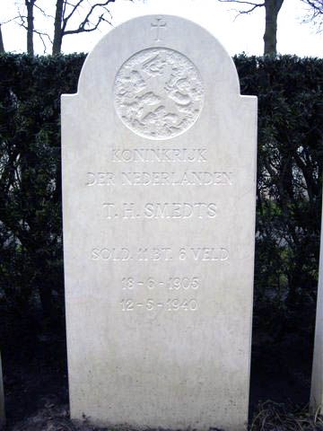 smedts.t.h.2005.jpg