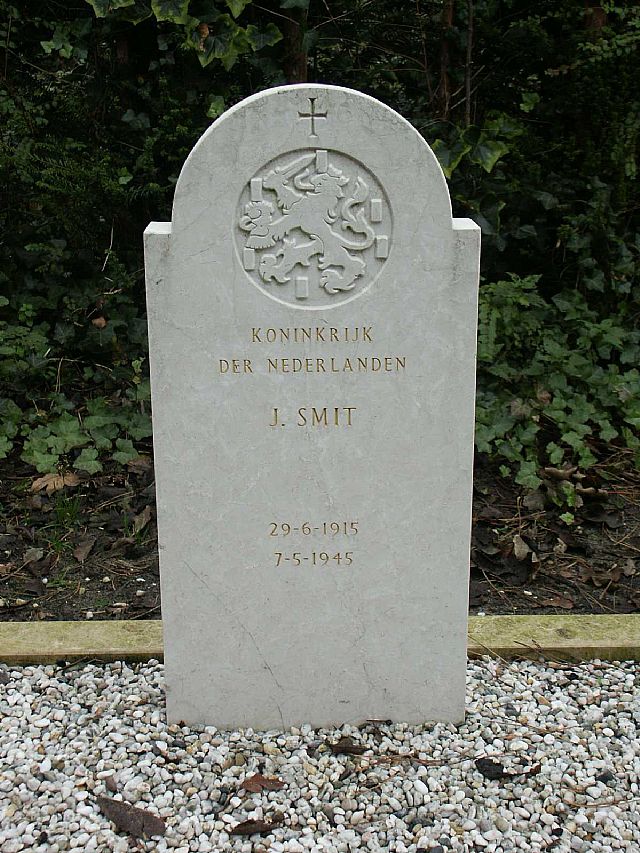 Smit.JPG