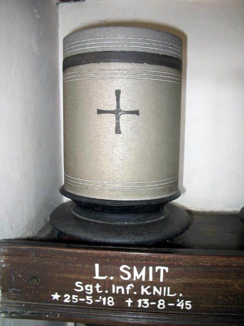 smit.l.2005.jpg