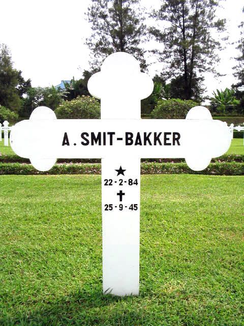 smit bakker.a.2004.jpg