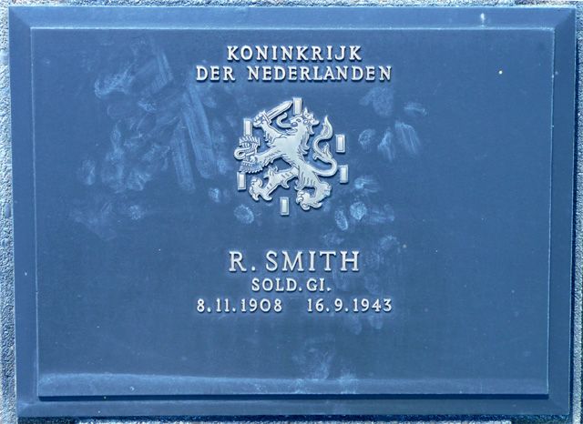 Smith.R.2008.jpg