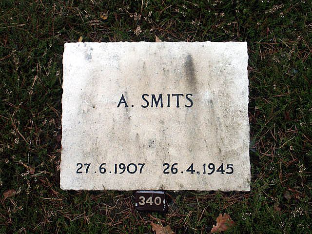 smits.a.2005(1).jpg