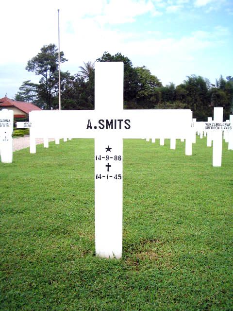 smits.a.2005(2).jpg