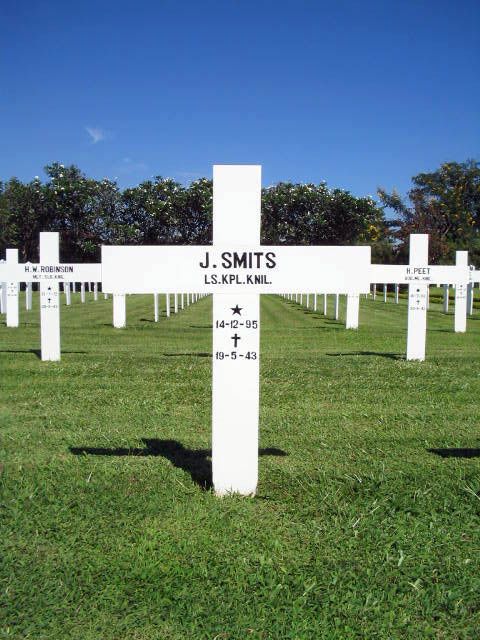smits.j.2005(1).jpg