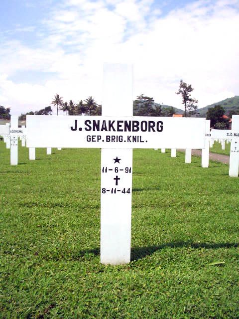 snakenborg.j.2005.jpg