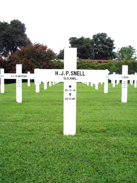 snell.h.j.p.2005.jpg