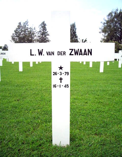 zwaan v.der l.w.2004.jpg