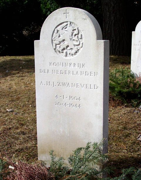 Zwaneveld A.H.J.2005.jpg