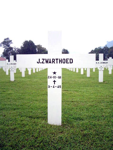 zwarthoed.j.2005.jpg