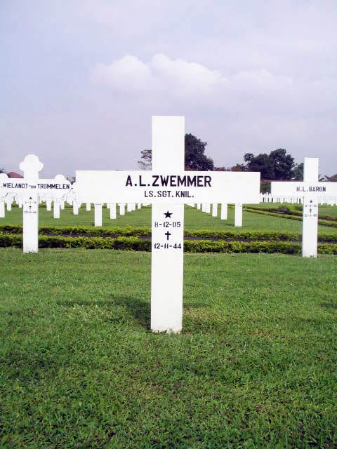 zwemmer.a.l.2005.jpg