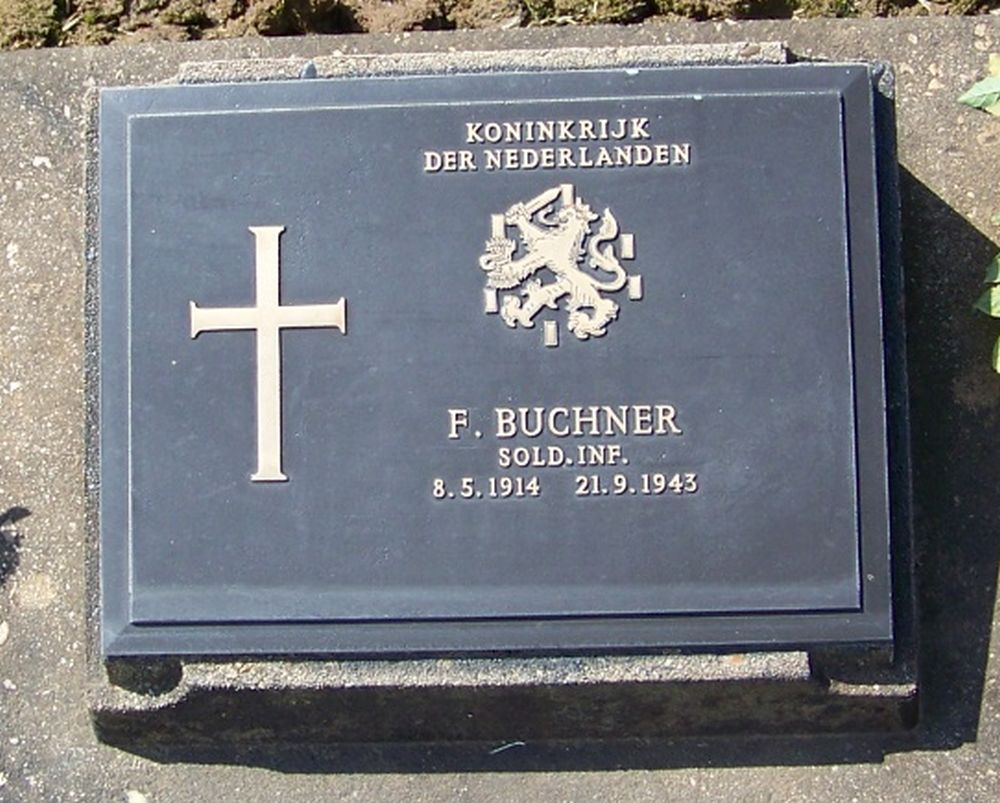 7. F. 40.JPG