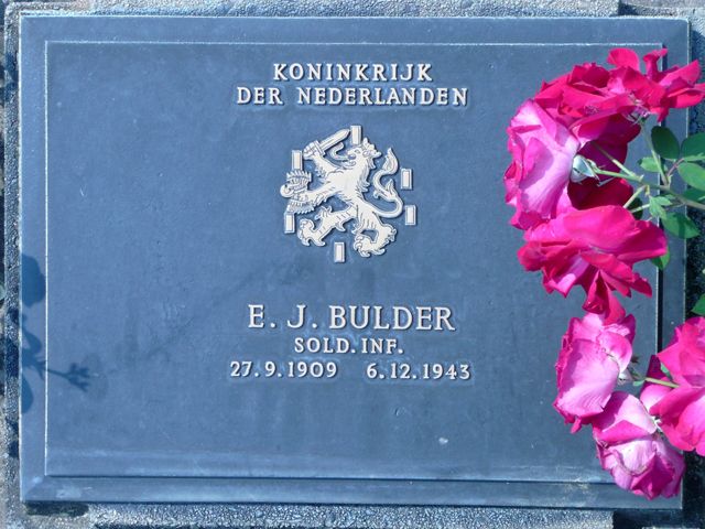 Bulder.E.J.2008.jpg