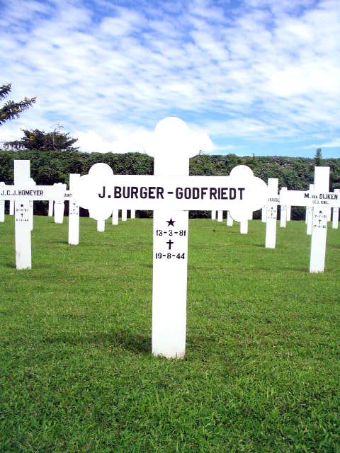 burger.goofriedt.j.2005.jpg