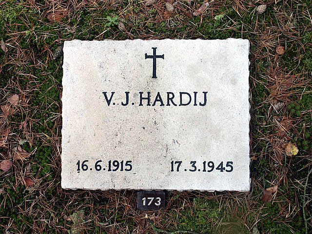 hardij.v.j.2005.jpg