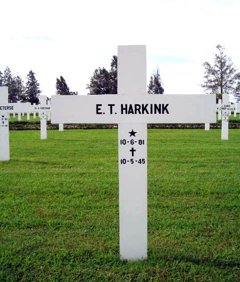harkink e.t.jpg