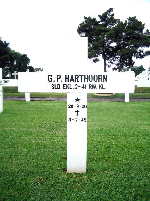 harthoorn.g.p.2005.jpg