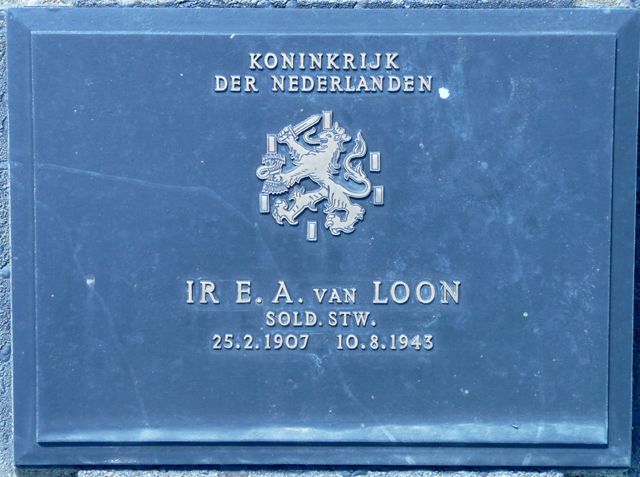 Loon.E.A.van.2008.jpg