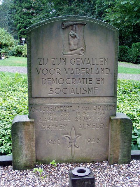 Loosdrecht A. v.d.2004.jpg