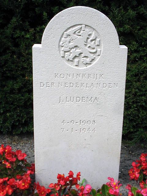ludema.j.2005.jpg