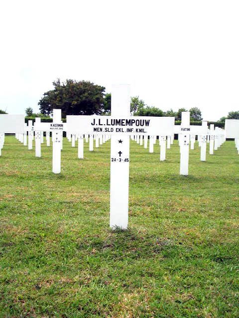 lumempouw.j.l.2005.jpg