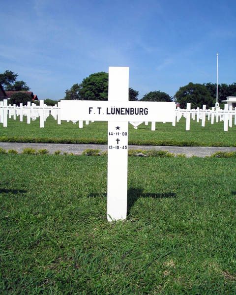 lunenburg.f.t.2005.jpg