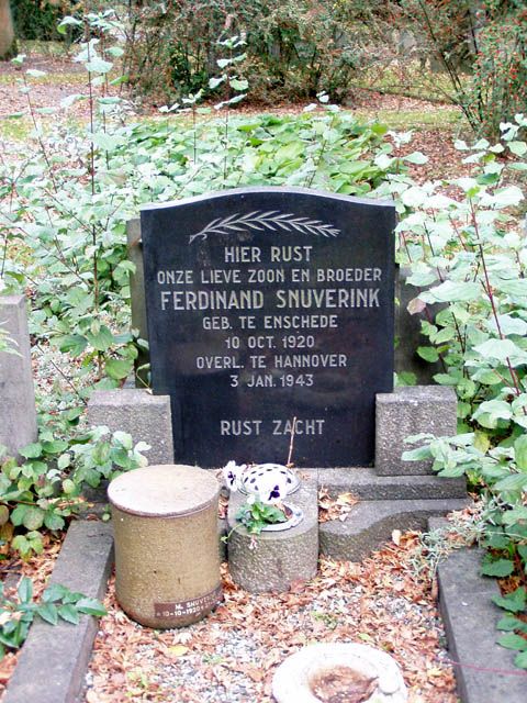 Snuverink F.2004.jpg