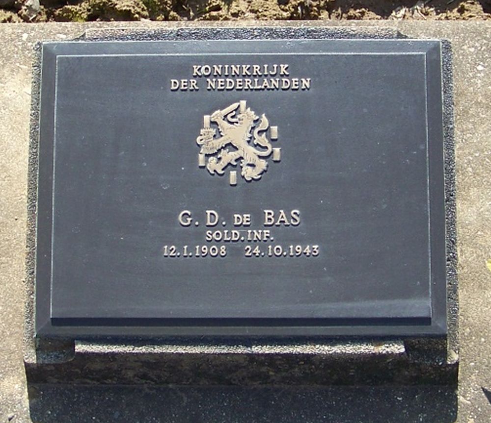 7. G. 50.JPG