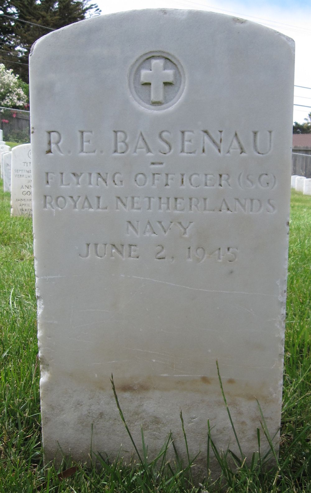 basenau.jpg