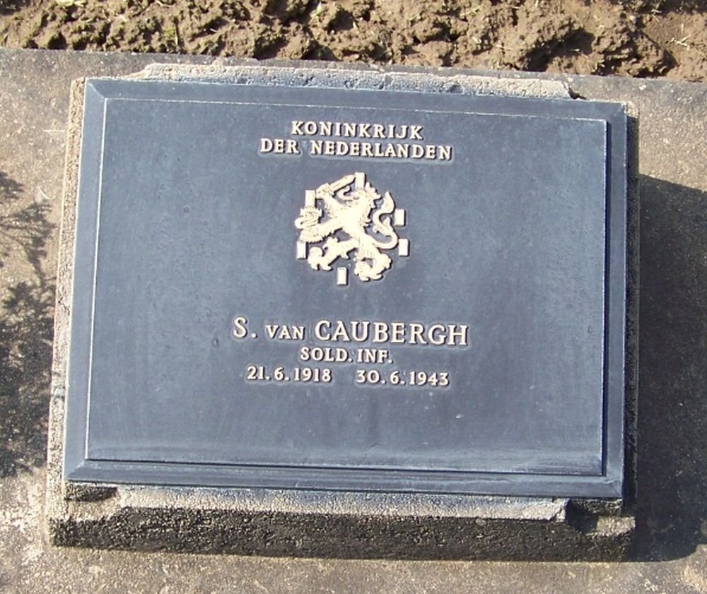 5. B. 77.JPG