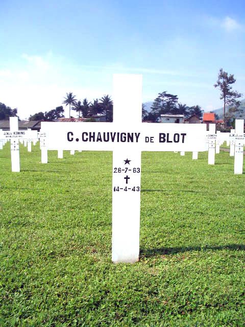 chauvigny de blot.c.2005.jpg