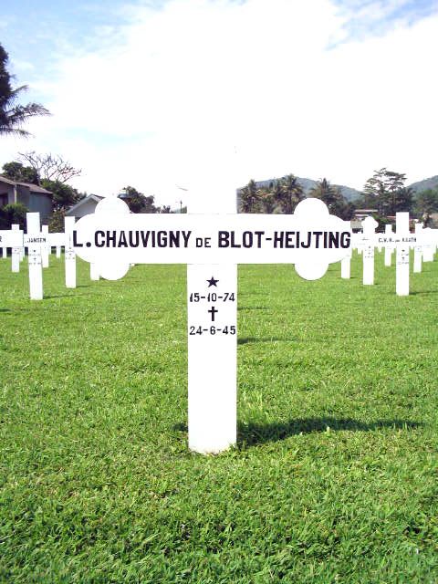 chauvigny de blot.heijting.l.2005.jpg