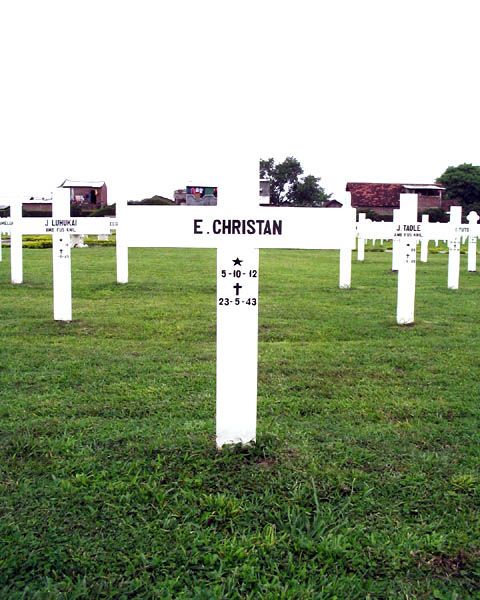 christan.e.2005.jpg